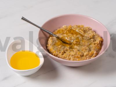 Vitaminų pasta iš džiovintų abrikosų su medumi ir riešutais Žingsnis 4