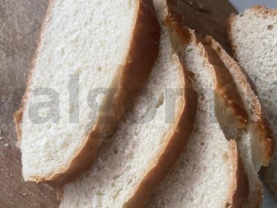 Česnakiniai skrudinti duonos gabaliukai su kukurūzais Žingsnis 4