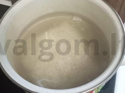 Ryžiai su daržovėmis ir granatų sirupu Žingsnis 1