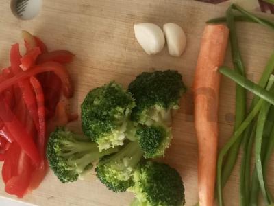 Ryžiai su daržovėmis ir granatų sirupu Žingsnis 2