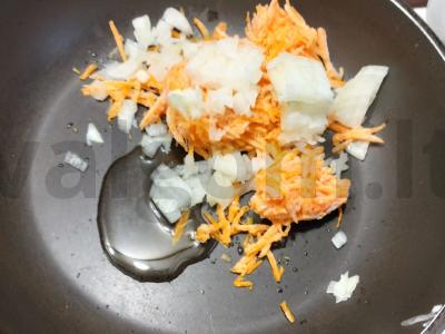 Žuvies ir bulvių apkepas Žingsnis 1