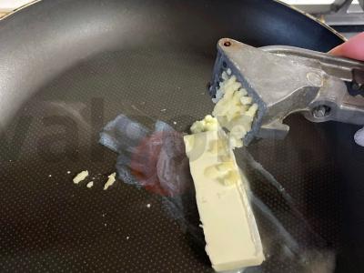 Orzo makaronai su midijomis grietinėlės padaže Žingsnis 1