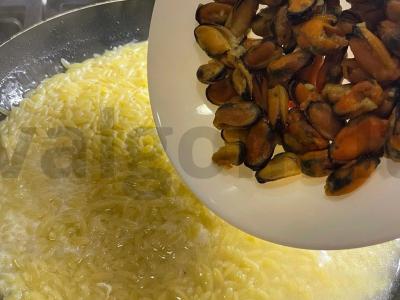 Orzo makaronai su midijomis grietinėlės padaže Žingsnis 5