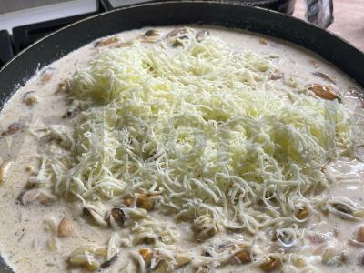 Orzo makaronai su midijomis grietinėlės padaže Žingsnis 8