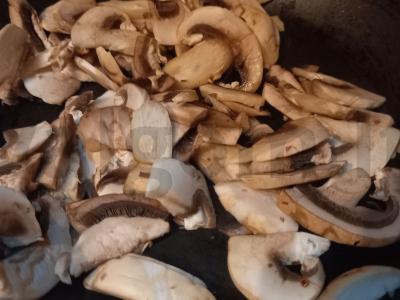 Šiltas baklažanų salotas su pievagrybiais Žingsnis 4