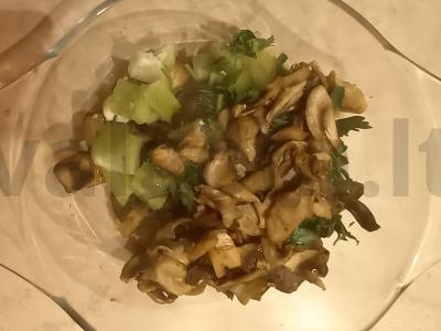 Šiltas baklažanų salotas su pievagrybiais Žingsnis 7