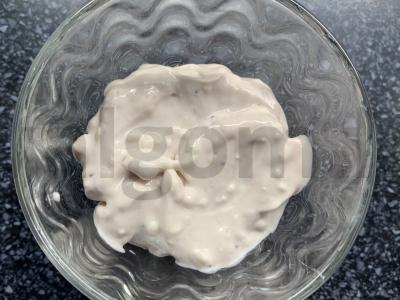 Jogurtinis pusryčių patiekalas su spanguolėmis, kukurūzų dribsniais, varškės sūriu ir granola Žingsnis 5