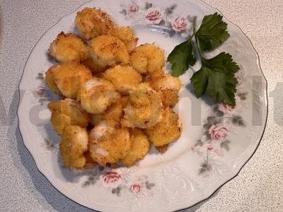 Karališkos krevetės traškioje tešloje pagrindine nuotrauka