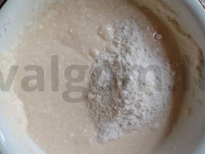 Smėlinis pyragas su vaisiais ir varške Žingsnis 10