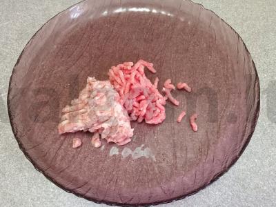 Karšti sumuštiniai iš ciabatta su faršu, sūriu ir daržovėmis Žingsnis 1