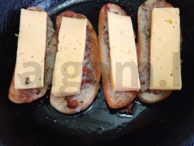 Karšti sumuštiniai iš ciabatta su faršu, sūriu ir daržovėmis Žingsnis 7