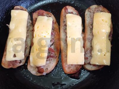 Karšti sumuštiniai iš ciabatta su faršu, sūriu ir daržovėmis Žingsnis 8