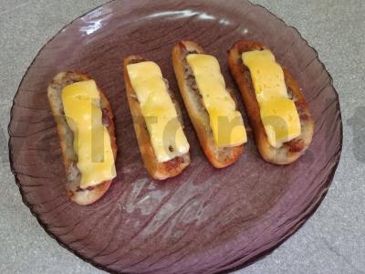 Karšti sumuštiniai iš ciabatta su faršu, sūriu ir daržovėmis Žingsnis 9