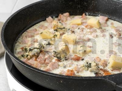Makaronai su karbonaidu ir gorgonzola Žingsnis 5