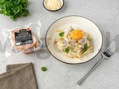 Makaronai su karbonaidu ir gorgonzola pagrindine nuotrauka