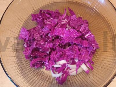 Salotas su vištienos kepenėlėmis, obuoliais ir vynuogėmis Žingsnis 5