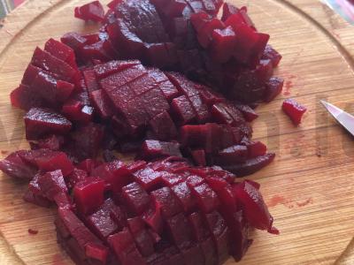 Lengvas vinigretas su raugintais kopūstais ir žaliu svogūnu Žingsnis 3