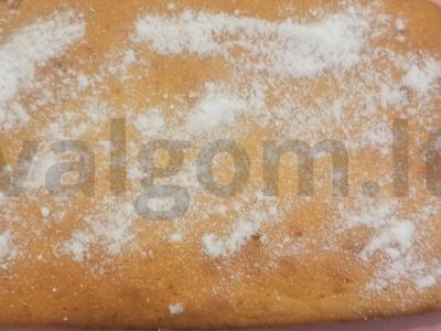 Oro mannikas su grietine pagrindine nuotrauka