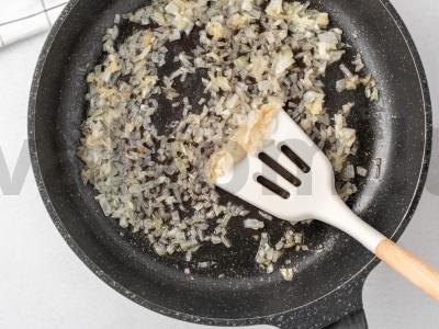 Grikių košė su jautienos troškiniu ir svogūnais Žingsnis 2