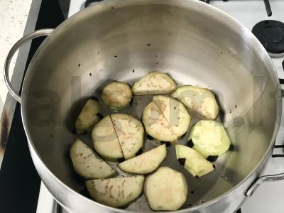 Makaronai su baklažanais Žingsnis 1