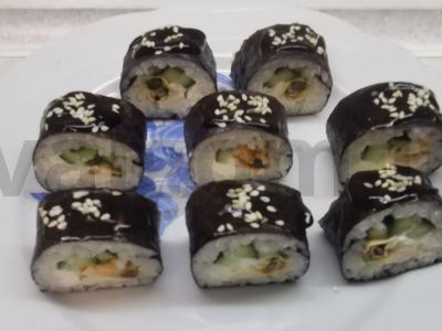 Rulonai su midijomis, agurku ir lydytu sūriu pagrindine nuotrauka