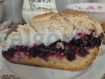 Gervuogių pyragas pagrindine nuotrauka