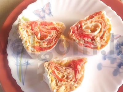 Rulonas su marinuotais imbierais iš lavašo pagrindine nuotrauka