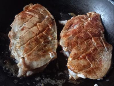 Vištienos filė su špinatais grietinėlės padaže Žingsnis 4