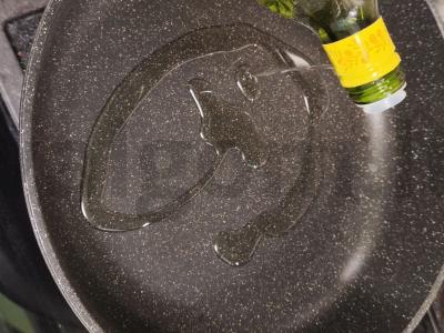 Grybų sriuba „Gribautojo žodis“ Žingsnis 1