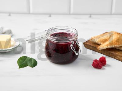 Raudonųjų serbentų ir aviečių uogienė pagrindine nuotrauka