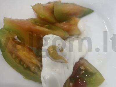 Žalios marinuotos pomidorai su česnaku padažu Žingsnis 4