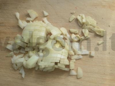 Makaronai su daržovėmis ir pomidorų pasta kaip garnyras Žingsnis 1