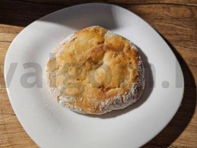 Namų osėtinė pyragas su gauda sūriu ir žolelėmis Žingsnis 8