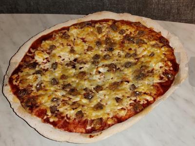 Pica orkaitėje „Trys sūriai“ pagrindine nuotrauka