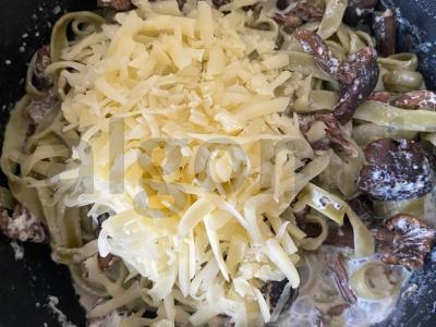 Fettuccine su grybais Žingsnis 6