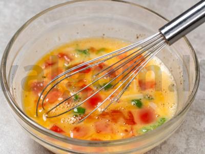 Kiaušiniai su kumpiu ir sūriu Žingsnis 3