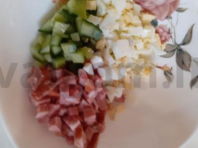 Olivje su šviežiu agurku Žingsnis 3