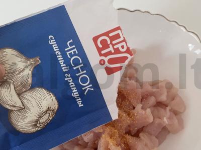 Salotas „Sotūs vištiena“ Žingsnis 2