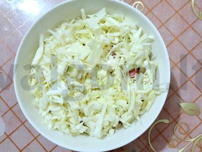 Sultingas salotas „Muza“ su rūkytomis dešromis Žingsnis 2