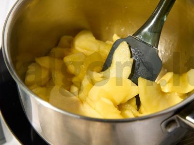 Obuolių ir cinamoninių bandelių kramblo receptas Žingsnis 2