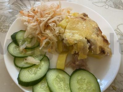 Prancūziškas mėsos patiekalas su šlaunies filė pagrindine nuotrauka