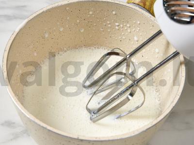 Karamelinis latte Žingsnis 4