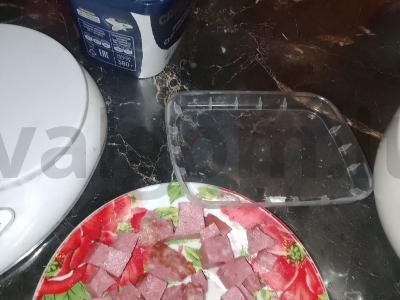 Karštas sumuštinis su humusu ir dešra Žingsnis 3