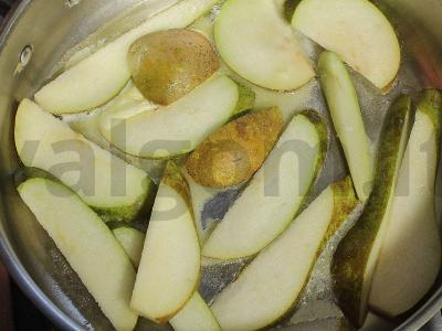 Kruasanas su kriauše, sūrio kremu, pekano riešutais ir šokoladu Žingsnis 3