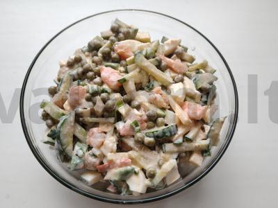 Avokadų ir krevečių salotos aštriu grietinės padažu Žingsnis 6