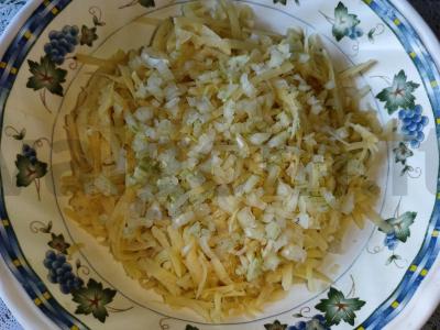 Bulviniai blynai su lašiša ir svogūnais Žingsnis 3