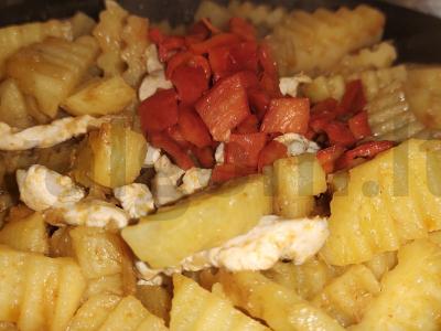 Figūriniai bulvės, troškintos su raudona karčio pasta Žingsnis 8