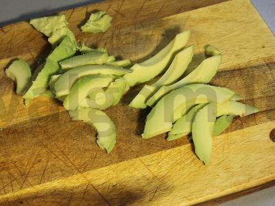 Sveikas pusryčių patiekalas su krekeriais ir daržovėmis Žingsnis 1