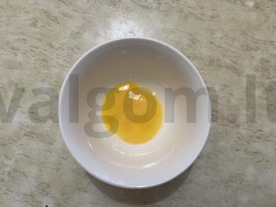 Tirštas sūrio padažas makaronams Žingsnis 1