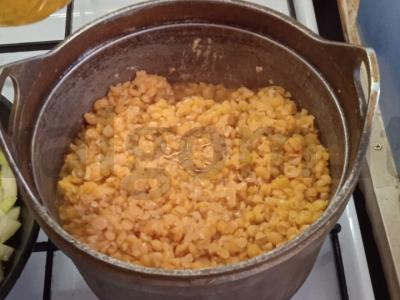 Žirnių piurė su keptu svogūnu Žingsnis 8